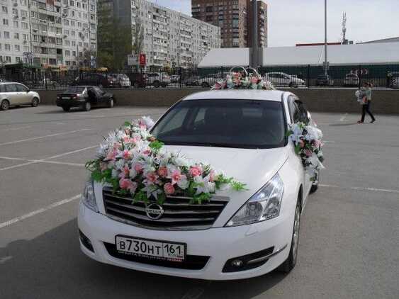 Indian marriage car decoration on white car