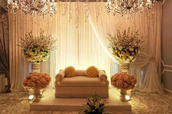 Simple Reception Stage Decoration with flowers