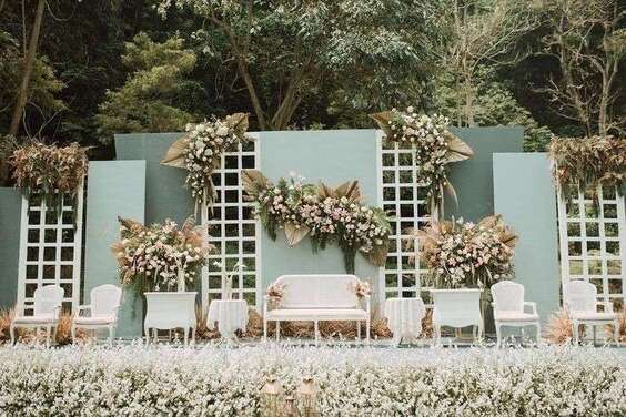 reception stage decoration with flowers